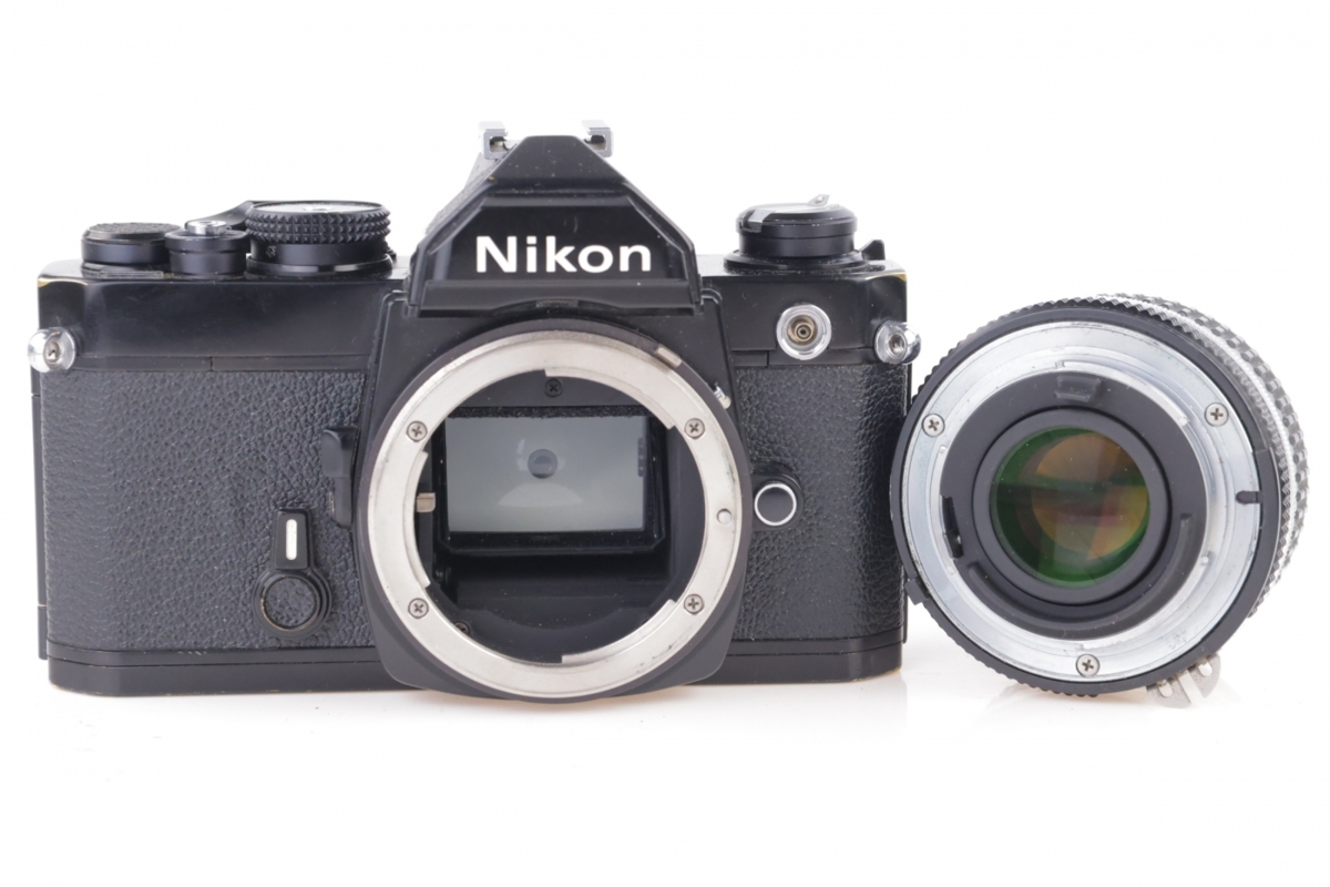 Nikon FM + 50/1.8 + MD-118 Nikon FM + 50/1.8 + MD-118