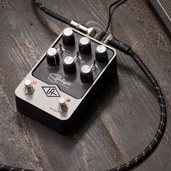 Universal Audio UAFX Starlight Echo Station - Efekt Gitarowy1 Universal Audio UAFX Starlight Echo Station - Efekt Gitarowy1