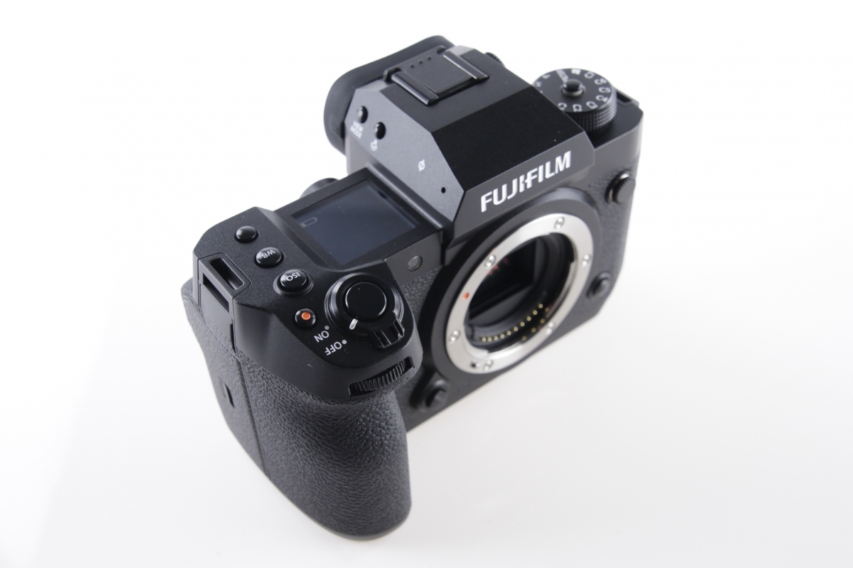 Zestaw Fujifilm X-H2 + XF 16-55/2.8 + Viltrox 85mm1 Zestaw Fujifilm X-H2 + XF 16-55/2.8 + Viltrox 85mm1