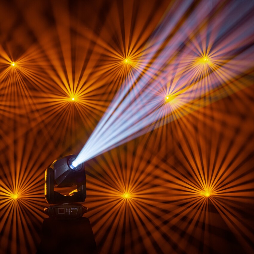 Cameo AURO SPOT Z300 - głowa ruchoma typu spot6 Cameo AURO SPOT Z300 - głowa ruchoma typu spot6