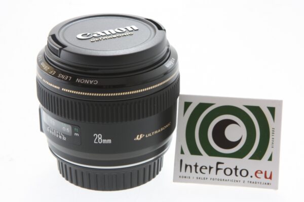Canon 28mm f/1.8 USM0
