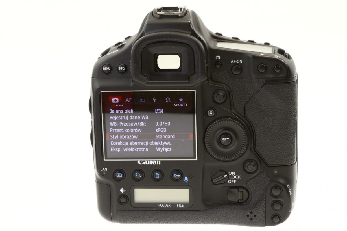 Canon EOS 1DX8 Canon EOS 1DX8