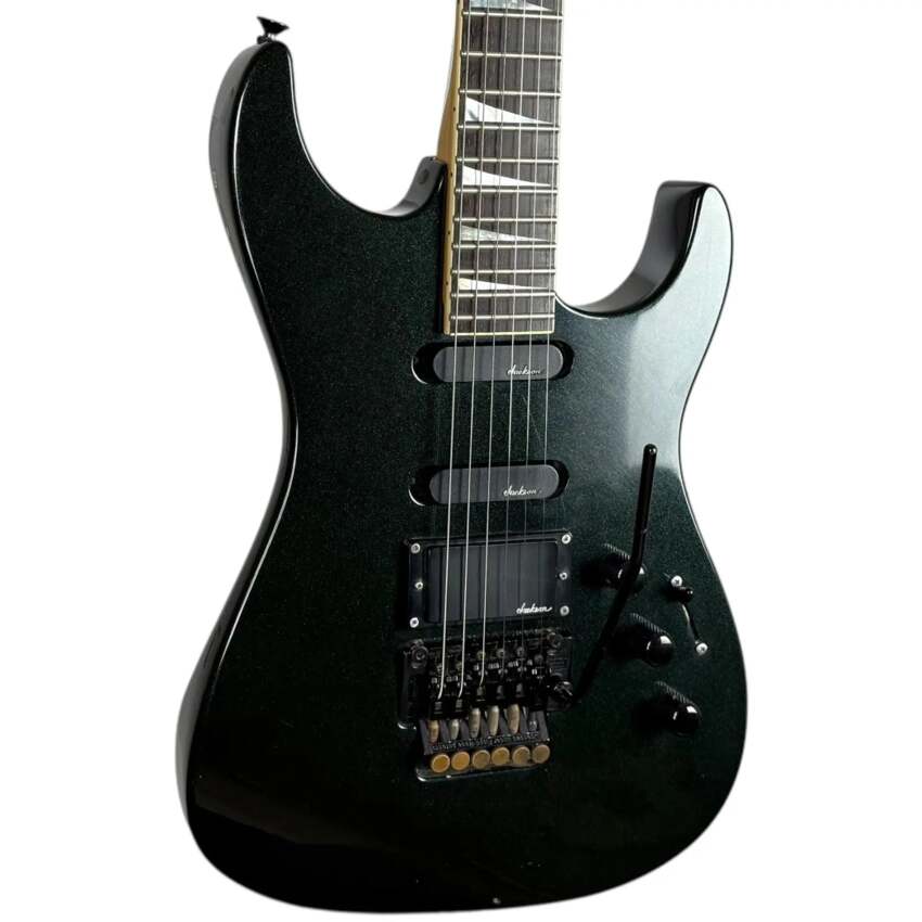 Charvel 475 Deluxe 1991 - Metallic Green0 Charvel 475 Deluxe 1991 - Metallic Green0