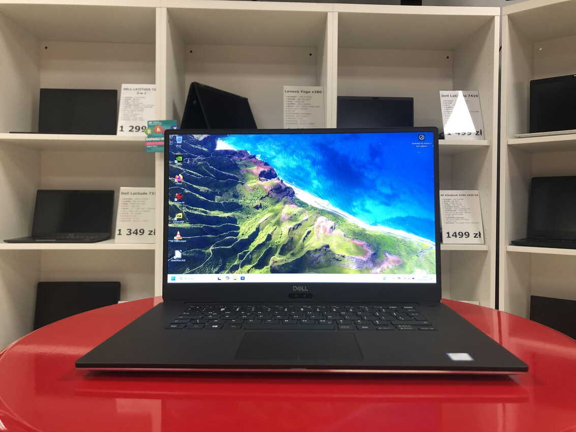 Dell Precision 5540 15" i9-9880H 64GB RAM 1000GB NVMe Quadro WIN 11 Pro0 Dell Precision 5540 15" i9-9880H 64GB RAM 1000GB NVMe Quadro WIN 11 Pro0