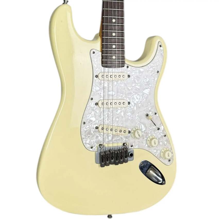 Fender American Stratocaster 1991 - White0 Fender American Stratocaster 1991 - White0