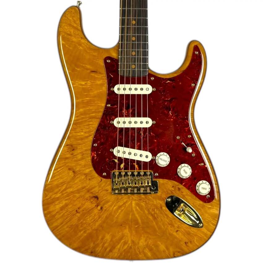 Fender Custom Shop Artisan Stratocaster 2022 - Maple Burl Fender Custom Shop Artisan Stratocaster 2022 - Maple Burl