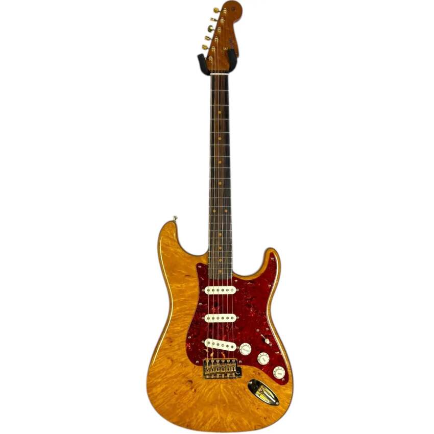 Fender Custom Shop Artisan Stratocaster 2022 - Maple Burl1 Fender Custom Shop Artisan Stratocaster 2022 - Maple Burl1