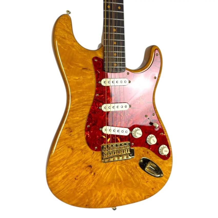 Fender Custom Shop Artisan Stratocaster 2022 - Maple Burl0 Fender Custom Shop Artisan Stratocaster 2022 - Maple Burl0