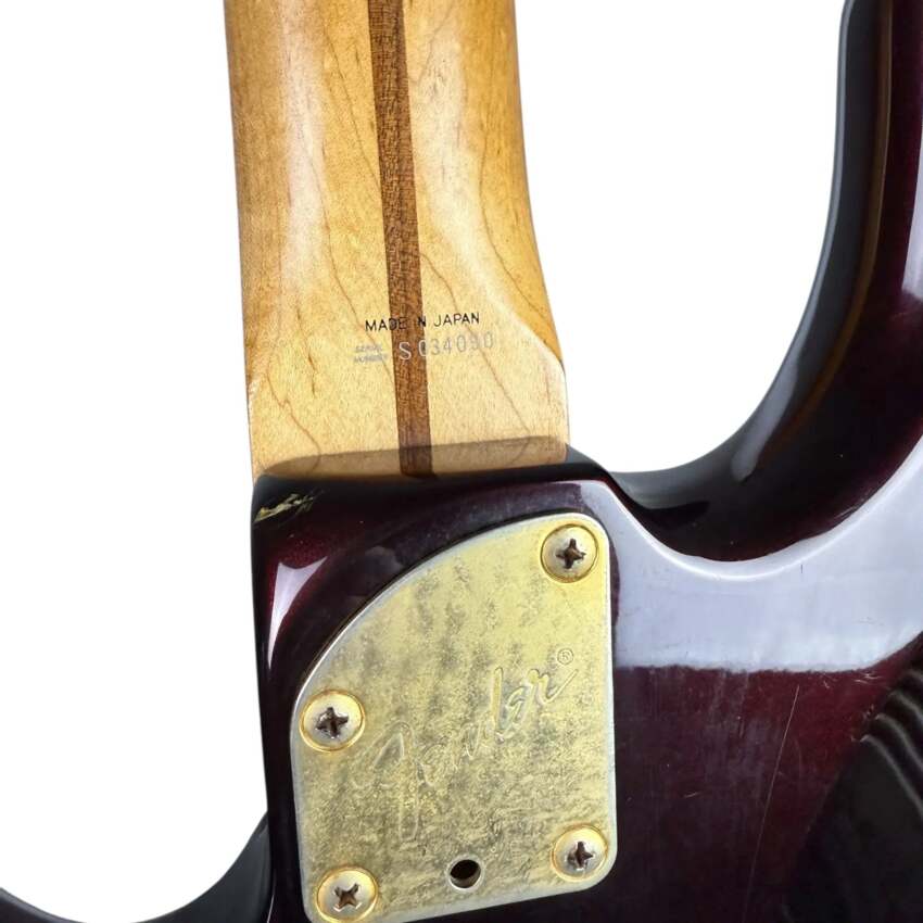 Fender Japan PJR94EQ3 Precision Bass 1994-1995 - Wine Red4 Fender Japan PJR94EQ3 Precision Bass 1994-1995 - Wine Red4