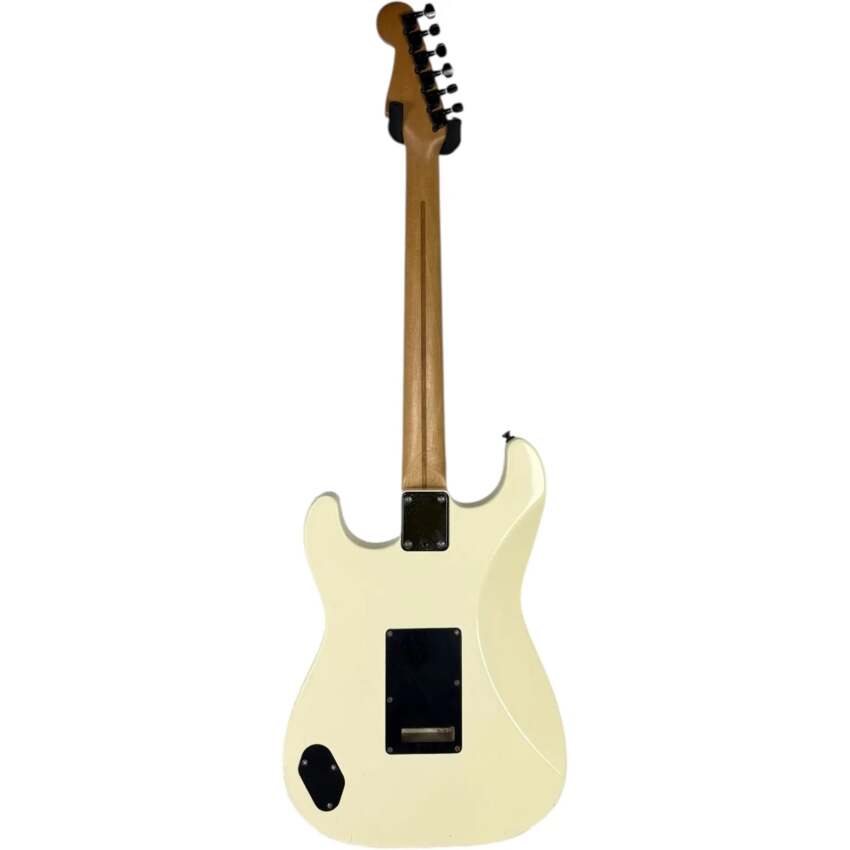 Fender Japan SF-451 Stratocaster 1987 - White2 Fender Japan SF-451 Stratocaster 1987 - White2