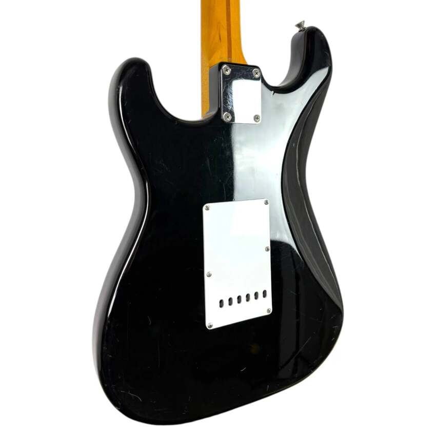 Fender Japan ST57-58US ’57 Reissue Stratocaster 2004-2005 - Black3 Fender Japan ST57-58US ’57 Reissue Stratocaster 2004-2005 - Black3