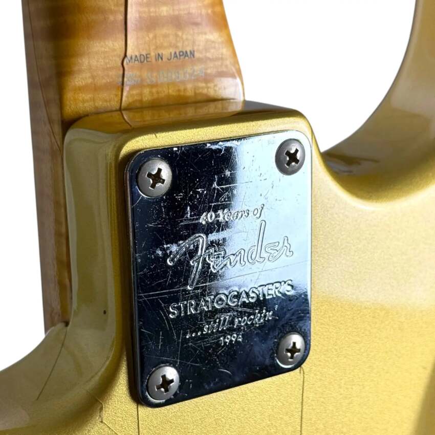 Fender Japan ST62-65AS 40th Anniversary 62‘ Reissue Stratocaster 1994 - Shoreline Gold - Matching Headstock7 Fender Japan ST62-65AS 40th Anniversary 62‘ Reissue Stratocaster 1994 - Shoreline Gold - Matching Headstock7