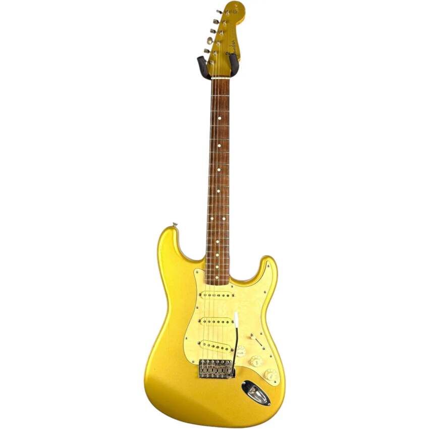 Fender Japan ST62-65AS 40th Anniversary 62‘ Reissue Stratocaster 1994 - Shoreline Gold - Matching Headstock3 Fender Japan ST62-65AS 40th Anniversary 62‘ Reissue Stratocaster 1994 - Shoreline Gold - Matching Headstock3