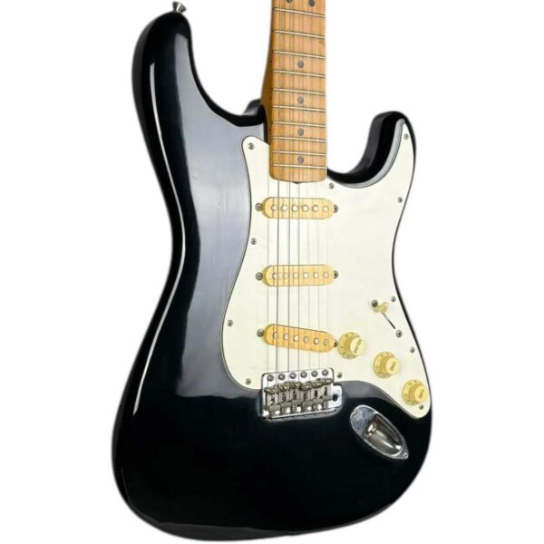Fender Japan Standard Stratocaster 1989-1990 - Black0