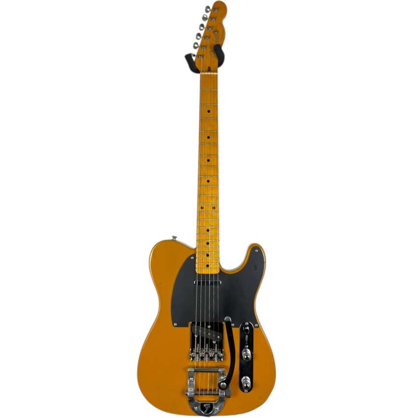 Fender Japan TL52 52’ Reissue Telecaster 1997-2000 - Bigsby - Butterscotch Blonde2 Fender Japan TL52 52’ Reissue Telecaster 1997-2000 - Bigsby - Butterscotch Blonde2