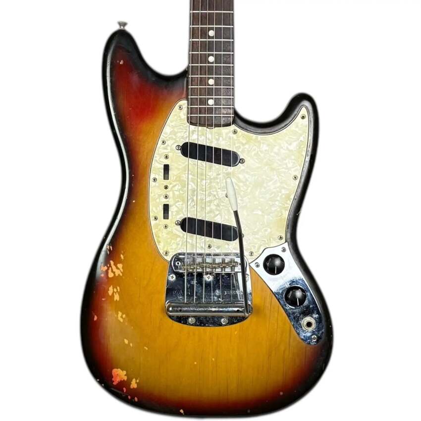 Fender Mustang 1973 - Sunburst Fender Mustang 1973 - Sunburst