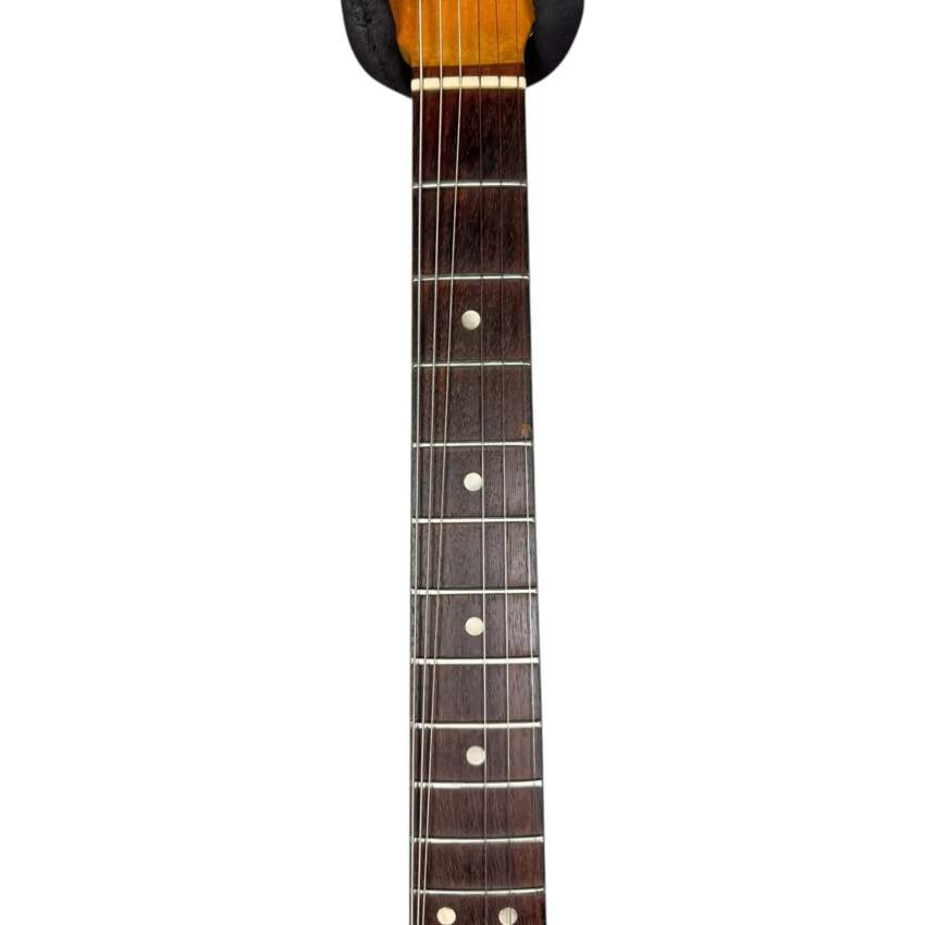 Fender Mustang 1973 - Sunburst9 Fender Mustang 1973 - Sunburst9