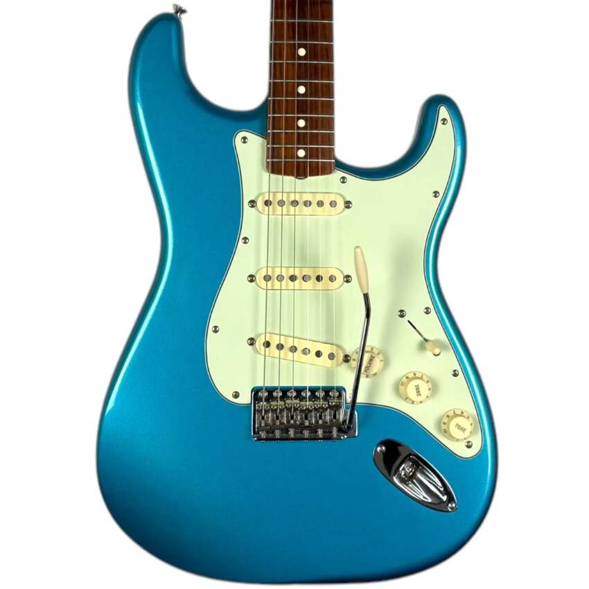 Fender Vintera 60s Stratocaster 2018 - Ice Blue Metallic Fender Vintera 60s Stratocaster 2018 - Ice Blue Metallic
