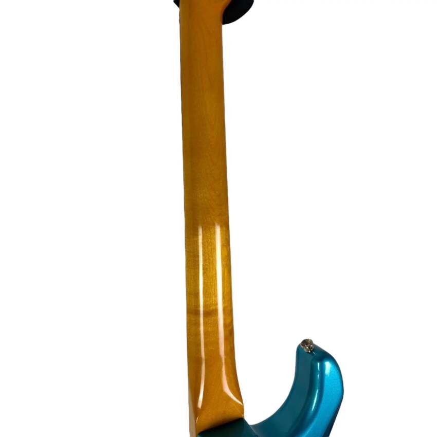 Fender Vintera 60s Stratocaster 2018 - Ice Blue Metallic5 Fender Vintera 60s Stratocaster 2018 - Ice Blue Metallic5