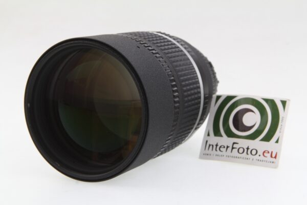 Nikkor 135mm f/2 DC D0