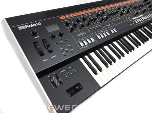 ROLAND JUPITER-X