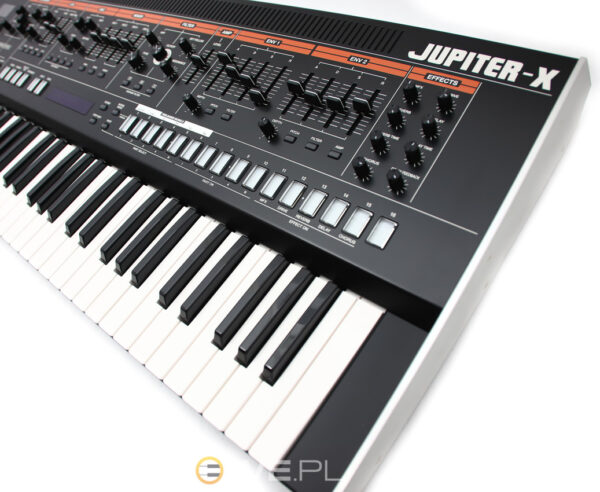 ROLAND JUPITER-X0
