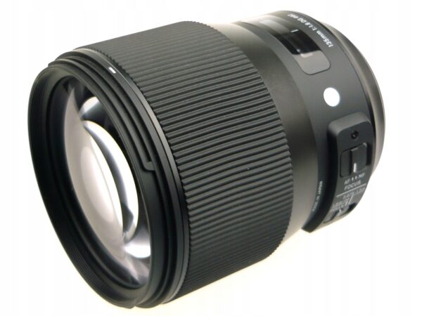 SIGMA ART 135/1.8 DG HSM0