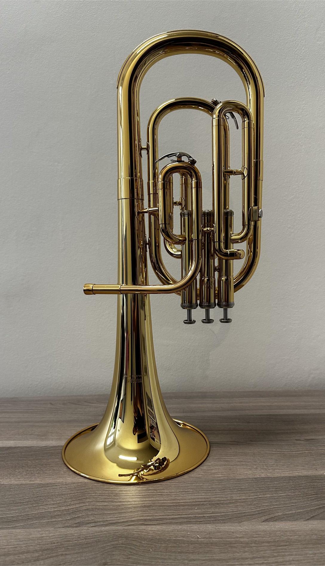 Yamaha YAH-203 sakshorn altowy w stroju Es - 4 sztuki - instrumenty używane4 Yamaha YAH-203 sakshorn altowy w stroju Es - 4 sztuki - instrumenty używane4