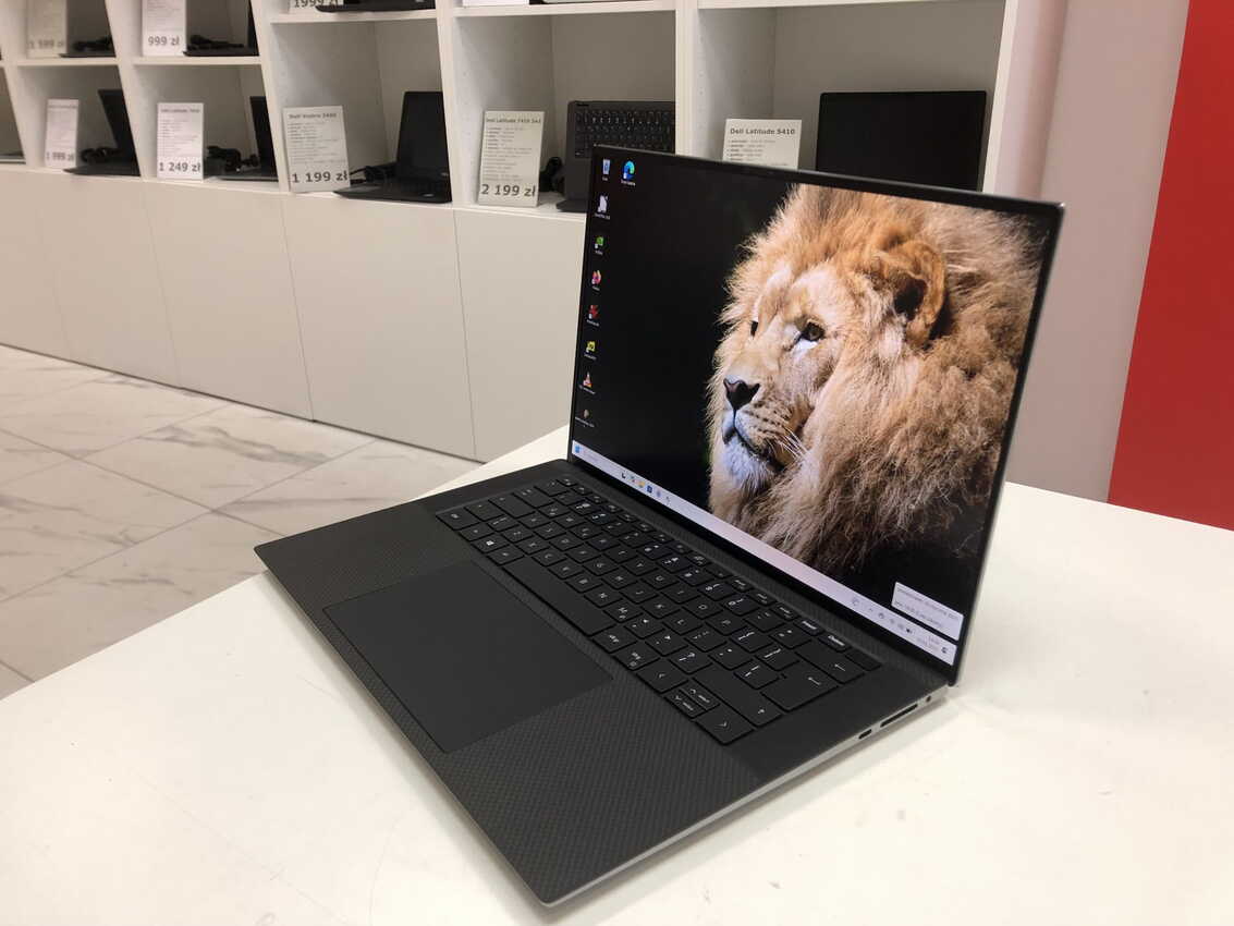 Dell Precision 5550 15,6" i9-10885H 32GB RAM 1TB SSD Quadro T2000 IPS Full HD WIN 11 Pro1 Dell Precision 5550 15,6" i9-10885H 32GB RAM 1TB SSD Quadro T2000 IPS Full HD WIN 11 Pro1