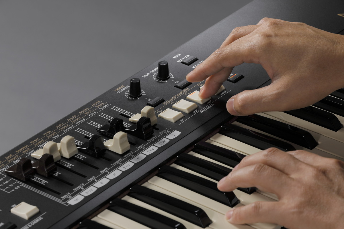 HAMMOND M-solo (czarny / bk)3 HAMMOND M-solo (czarny / bk)3