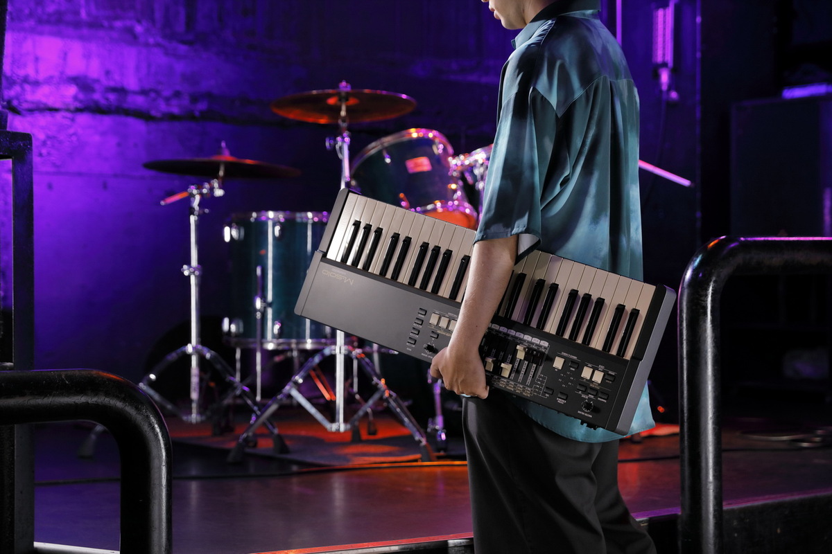 HAMMOND M-solo (czarny / bk)8 HAMMOND M-solo (czarny / bk)8