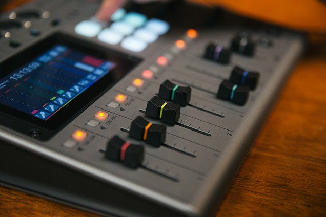 ZOOM PodTrak P8 - rejestrator do podcastów5 ZOOM PodTrak P8 - rejestrator do podcastów5