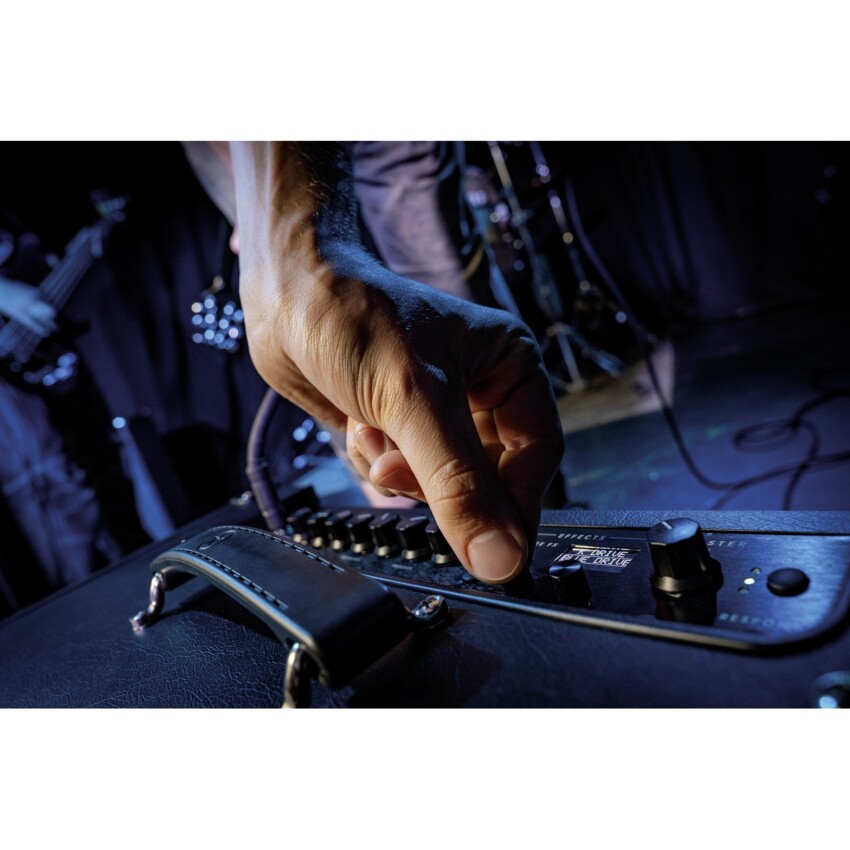 Blackstar ID:X 100 - Combo gitarowe 100W 1x12"8 Blackstar ID:X 100 - Combo gitarowe 100W 1x12"8