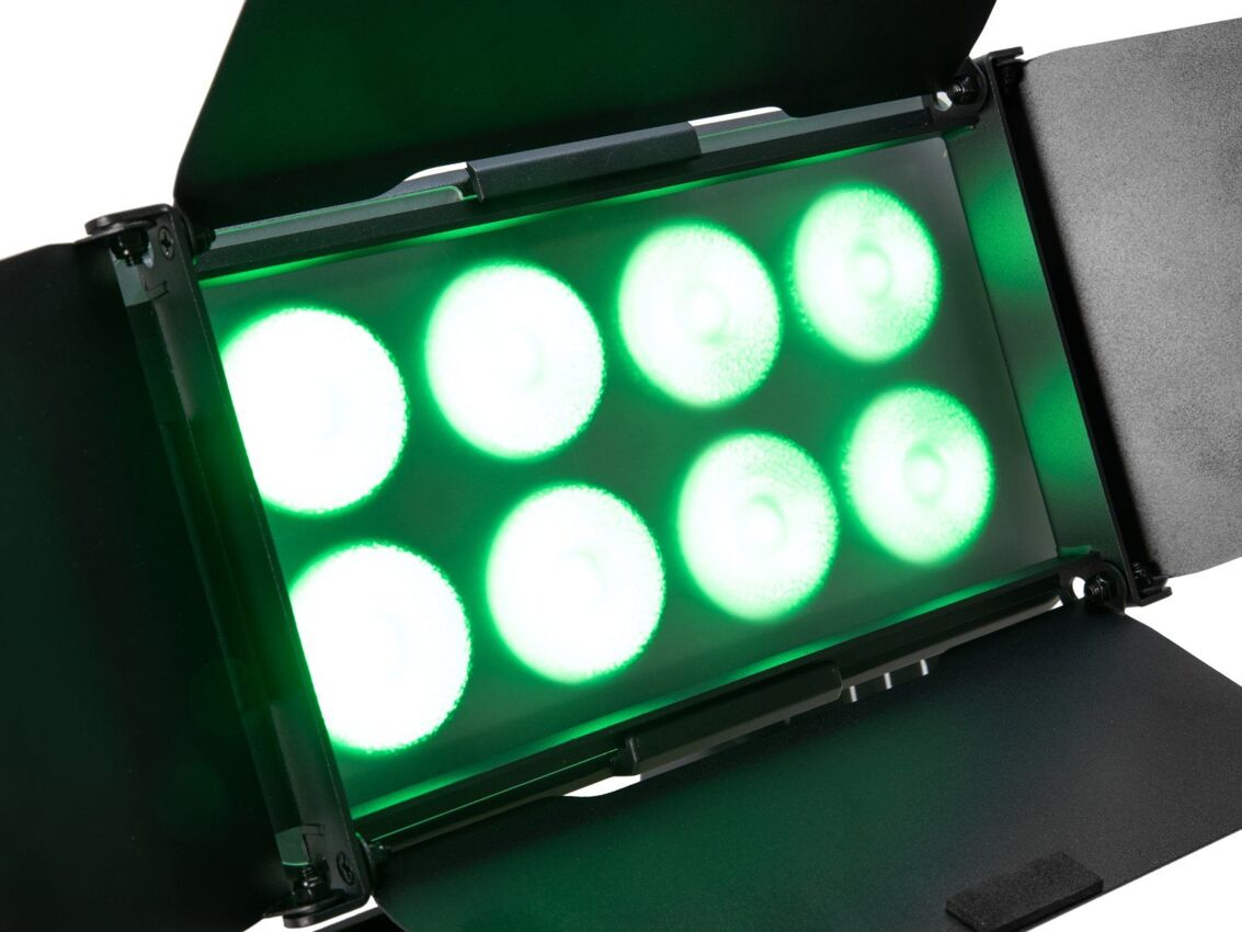 EUROLITE Multiflood IP 8x10W RGBW Wash CRMX - Naświetlacz LED4 EUROLITE Multiflood IP 8x10W RGBW Wash CRMX - Naświetlacz LED4