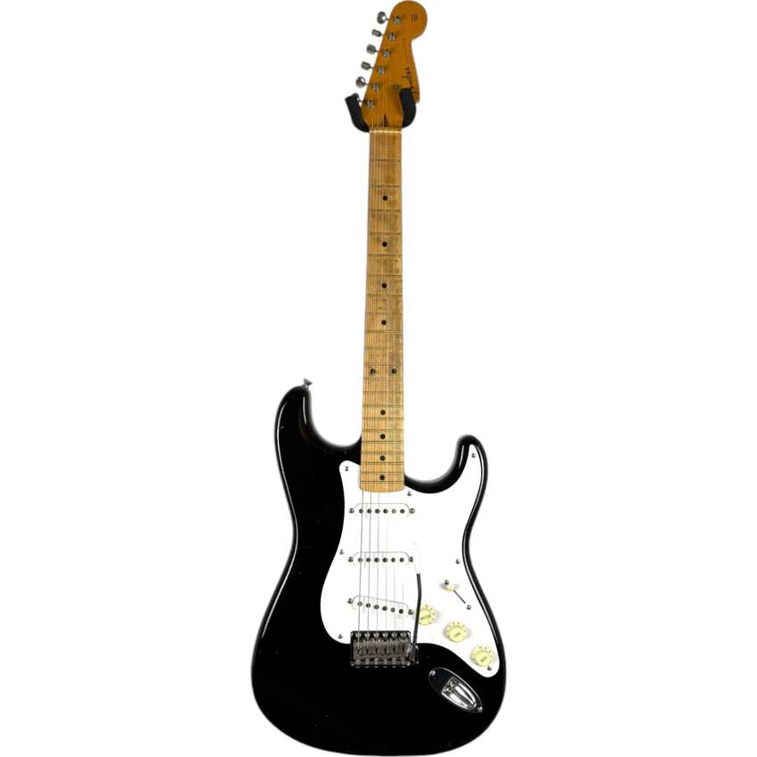 Fender Japan ST57-58US ’57 Reissue Stratocaster 2004-2005 - Black1 Fender Japan ST57-58US ’57 Reissue Stratocaster 2004-2005 - Black1