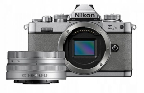 Nikon Z fc + Nikkor Z 16-50mm Natural Gray