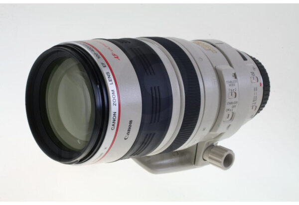 Canon 100-400mm f/4.5-5.6 L IS USM