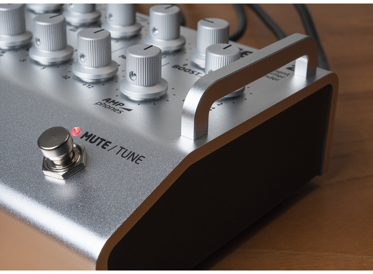 Grace Design FELIX 2 - Instrument Preamp / EQ / DI, silver3 Grace Design FELIX 2 - Instrument Preamp / EQ / DI, silver3