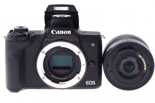 Canon EOS M50 II+ 15-45/3.5-6.3 EF-M IS STM Czarny0