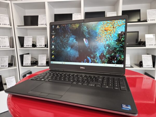 Dell Precision 7560 15,6" xeon w-11855m 32GB RAM 512GB SSD Quadro RTX 6GB IPS Win 11 Pro0