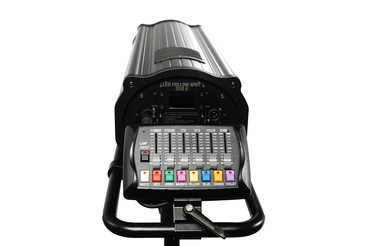 FOS Led Follow Spot 350 - reflektor profilowy1 FOS Led Follow Spot 350 - reflektor profilowy1