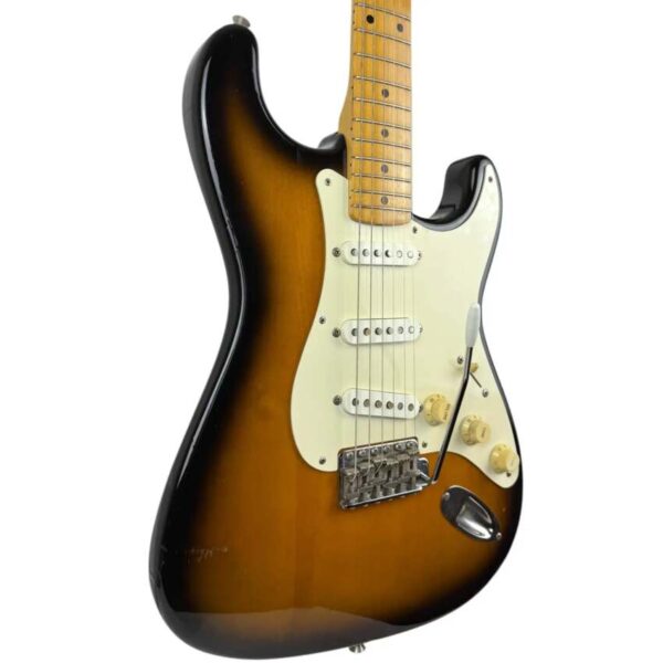 Fender Japan 57’ Reissue Stratocaster 1997-2000 - Sunburst0