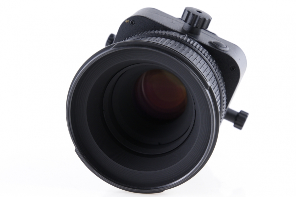 Nikkor 85mm f/2.8 PC-E Micro D Nano Tilt/Shift6 Nikkor 85mm f/2.8 PC-E Micro D Nano Tilt/Shift6
