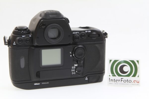 Nikon F60