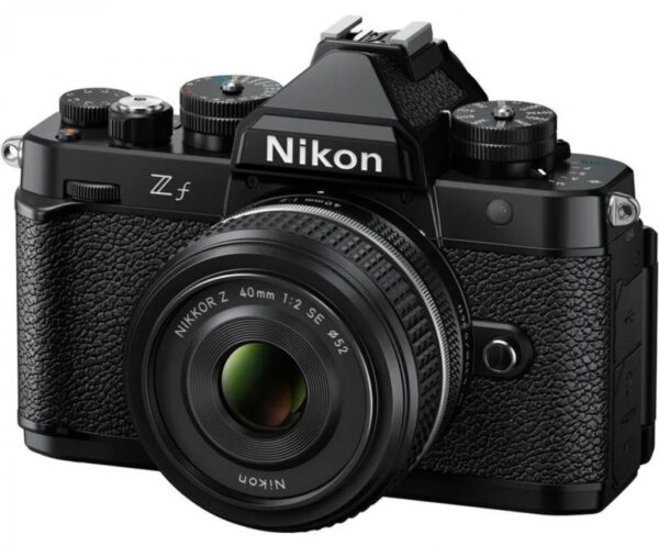 Nikon Z f + Nikkor 40/2 Z SE Kit0