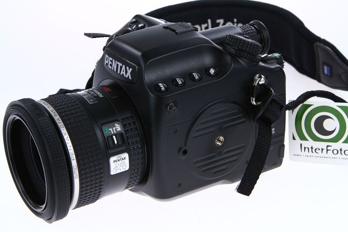 Pentax 645D + Pentax D FA 55/2.8 SMC AF Pentax 645D + Pentax D FA 55/2.8 SMC AF