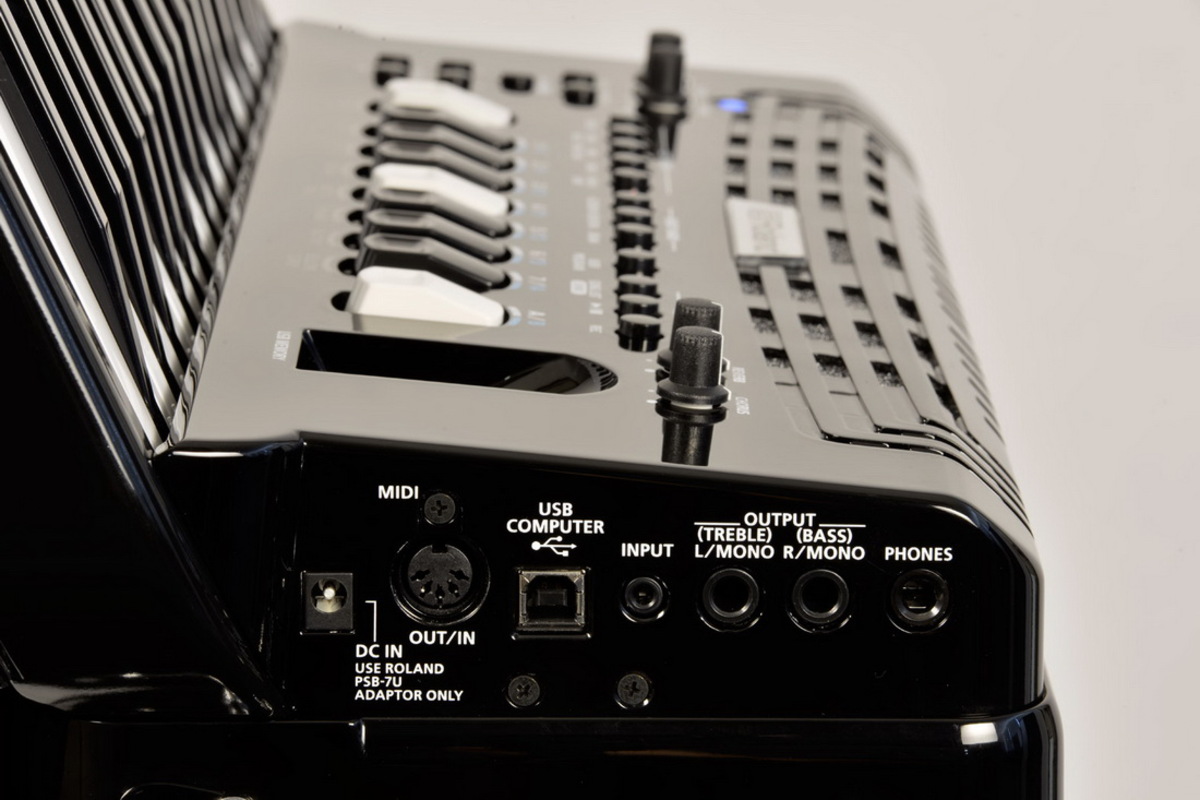 ROLAND FR-4X + torba 0 ROLAND FR-4X + torba 0