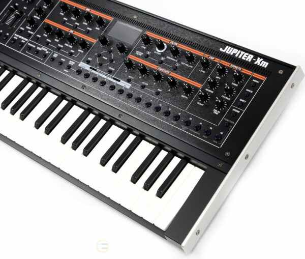 ROLAND JUPITER-Xm0