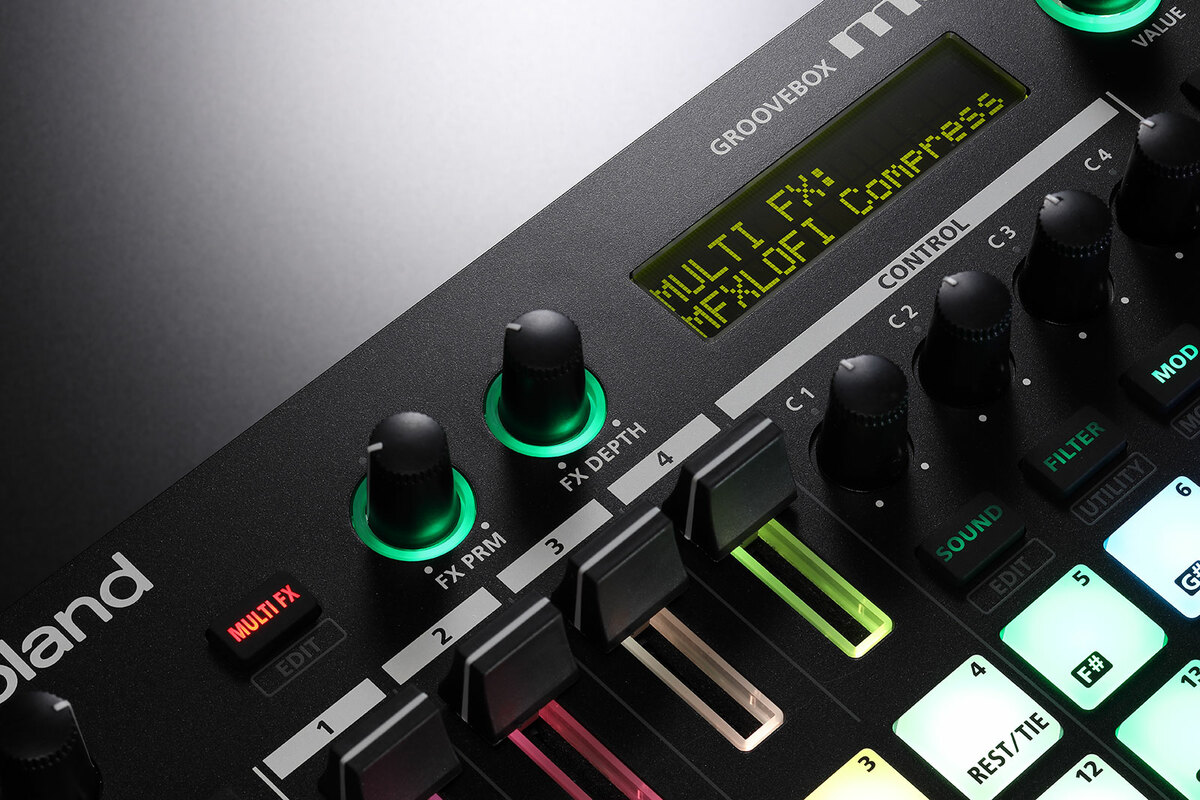 ROLAND MC-1017 ROLAND MC-1017