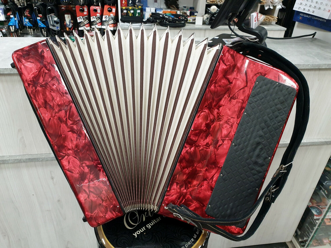 ROYAL STANDARD Romance 120 bas - Akordeon guzikowy Gryf B. ( produkcja Weltmeister DDR )1 ROYAL STANDARD Romance 120 bas - Akordeon guzikowy Gryf B. ( produkcja Weltmeister DDR )1